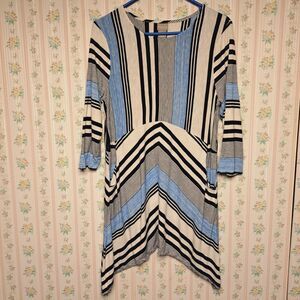 Chico's Striped Knit Tunic Top WOMENS SIZE 1 medium pockets 3/4 sleeve stretch